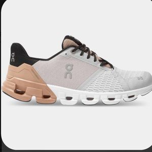 On Cloud CloudFlyer running shoe glacier/rose brown